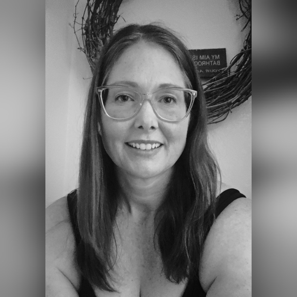 Meet your Posher, Darcy - Picture 1 of 1